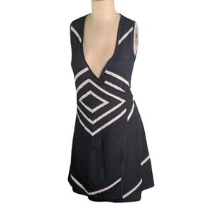 Alice & Olivia Belted Wrap Dress, M , EUC